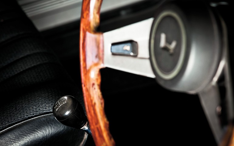 1972 Honda 1300 Coupe volan