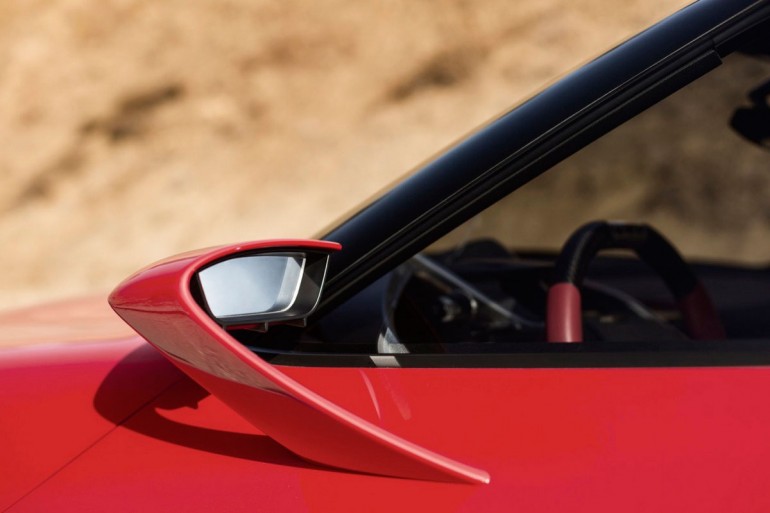 Toyota FT-1 retrovizor