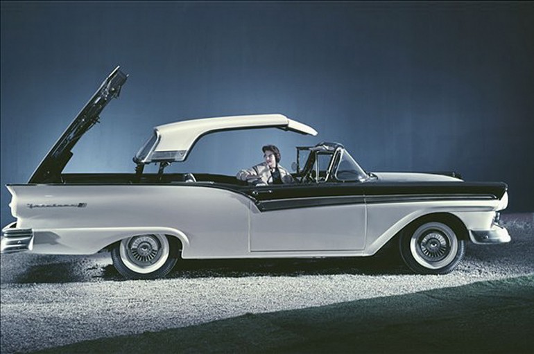 ford_fairlane_500_skyliner_1957_triodriverblog_05