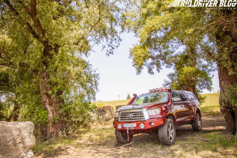 toyota_tundra_bocno_triodriverblog_15